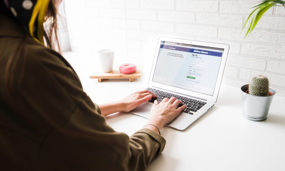 social-media-management-app:-destination-to-hide-facebook-comments-at-a-click